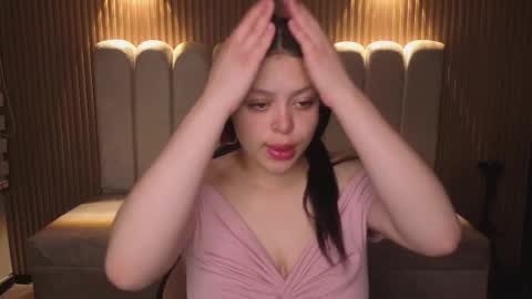 Snapshot of cute_angel_1 chatting on January 17, 2:38 am cute_angel_1 online show from January 17, 2:38 am