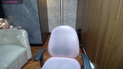 cute_angel_1 online show from July 3, 3:13 am