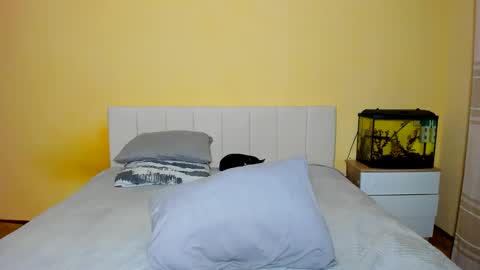 Snapshot of cute_becca_cb chatting on June 4, 10:05 pm Becca online show from June 4, 10:05 pm