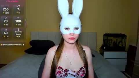 Snapshot of cute_becca_cb chatting on June 11, 7:56 pm Becca online show from June 11, 7:56 pm