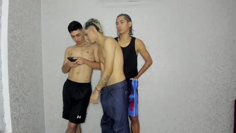 Snapshot of cute_boys18 chatting on January 13, 2:21 pm ARTURO-18 MATIAS-18 NIKOLAY-19 HADES-18 GABO-19 online show from January 13, 2:21 pm