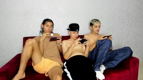 Snapshot of cute_boys18 chatting on January 20, 5:48 pm ARTURO-18 MATIAS-18 NIKOLAY-19 HADES-18 GABO-19 online show from January 20, 5:48 pm
