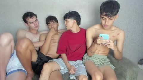Snapshot of cute_boys18 chatting on May 7, 7:41 pm ARTURO-18 MATIAS-18 NIKOLAY-19 HADES-18 GABO-19 online show from May 7, 7:41 pm