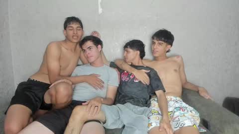 Snapshot of cute_boys18 chatting on May 15, 7:32 pm ARTURO-18 MATIAS-18 NIKOLAY-19 HADES-18 GABO-19 online show from May 15, 7:32 pm