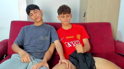 Snapshot of cute_boys18 chatting on June 4, 2:01 pm ARTURO-18 MATIAS-18 NIKOLAY-19 HADES-18 GABO-19 online show from June 4, 2:01 pm
