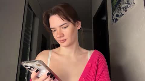 Snapshot of cute_bubbles chatting on December 20, 6:59 pm cute_bubbles online show from December 20, 6:59 pm