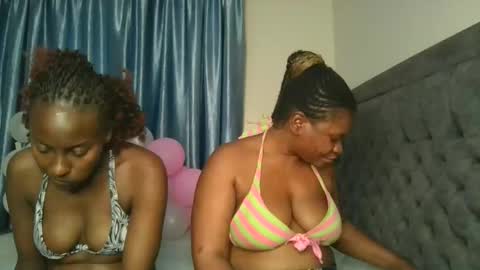 Snapshot of cute_daniellah chatting on September 22, 12:45 am Danillah online show from September 22, 12:45 am