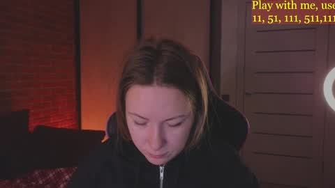 Snapshot of cute_darina chatting on December 25, 1:31 am Everyday stream in the same time online show from December 25, 1:31 am