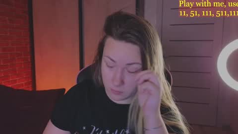 Snapshot of cute_darina chatting on January 13, 1:23 am Everyday stream in the same time online show from January 13, 1:23 am