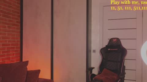 Snapshot of cute_darina chatting on January 22, 2:59 am Everyday stream in the same time online show from January 22, 2:59 am