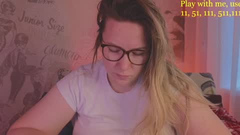 Snapshot of cute_darina chatting on January 27, 5:03 am Everyday stream in the same time online show from January 27, 5:03 am