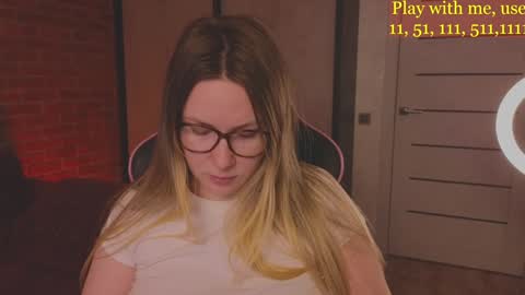 Snapshot of cute_darina chatting on February 1, 10:48 am Everyday stream in the same time online show from February 1, 10:48 am