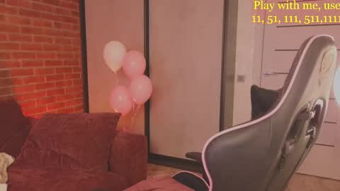 Snapshot of cute_darina chatting on February 16, 1:58 am Everyday stream in the same time online show from February 16, 1:58 am