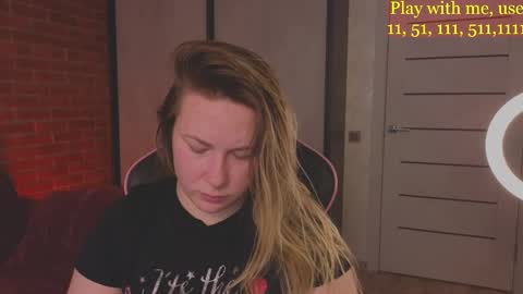 Snapshot of cute_darina chatting on February 19, 5:16 am Everyday stream in the same time online show from February 19, 5:16 am