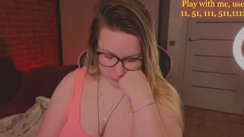 Snapshot of cute_darina chatting on February 19, 11:28 am Everyday stream in the same time online show from February 19, 11:28 am