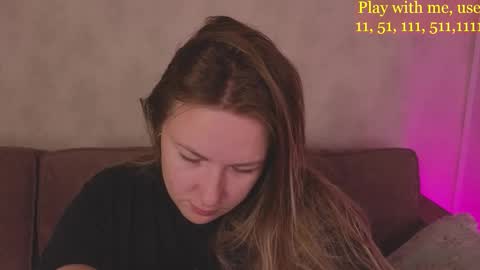 Snapshot of cute_darina chatting on September 12, 1:28 am Everyday stream in the same time online show from September 12, 1:28 am