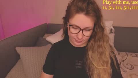 Snapshot of cute_darina chatting on November 20, 3:39 am Everyday stream in the same time online show from November 20, 3:39 am