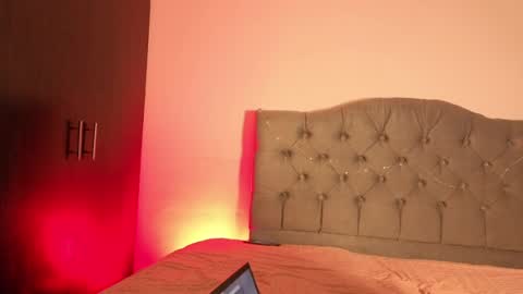 Emma online show from March 29, 11:10 am