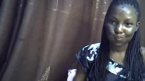 cute_emmy1 online show from November 7, 8:20 pm