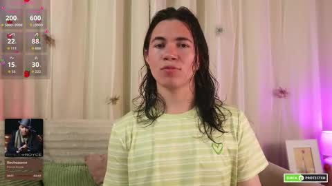 Snapshot of cute_erelis chatting on February 8, 3:21 am You Erelis online show from February 8, 3:21 am