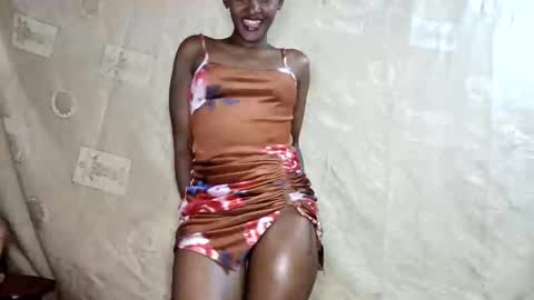 Snapshot of cute_favour2001 chatting on May 16, 8:55 am favour online show from May 16, 8:55 am