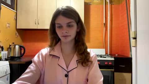 cute_kitte online show from January 6, 10:05 pm