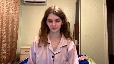 cute_kitte online show from September 30, 6:35 pm
