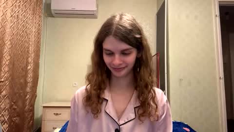 cute_kitte online show from October 4, 7:23 pm