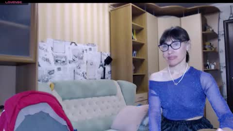 cute_lion_ online show from November 23, 12:27 pm