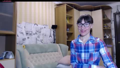 cute_lion_ online show from November 29, 1:58 pm