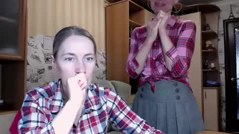 cute_lion_ online show from March 7, 12:57 pm