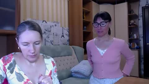 cute_lion_ online show from March 11, 12:55 pm