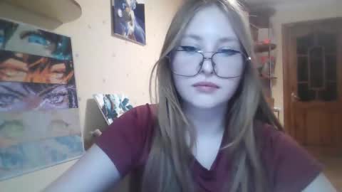 Snapshot of cute_minx chatting on February 3, 6:02 pm Veronica online show from February 3, 6:02 pm
