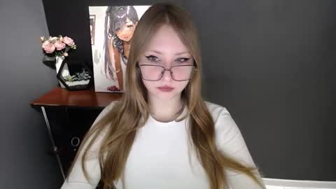 Snapshot of cute_minx chatting on February 25, 7:40 am Veronica online show from February 25, 7:40 am