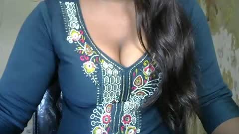 alia online show from May 17, 2:53 am