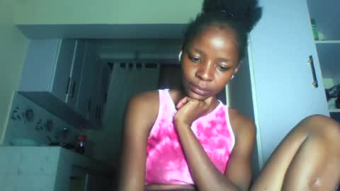 Snapshot of cute_sexy3 chatting on June 27, 8:58 pm SHARON online show from June 27, 8:58 pm