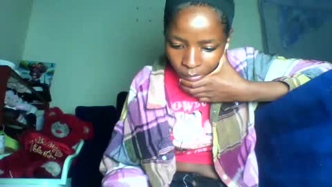 Snapshot of cute_sexy3 chatting on August 8, 7:49 pm SHARON online show from August 8, 7:49 pm