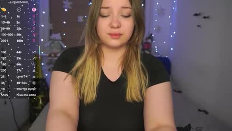 Snapshot of cute_sharloti chatting on February 1, 6:39 pm Sasha online show from February 1, 6:39 pm