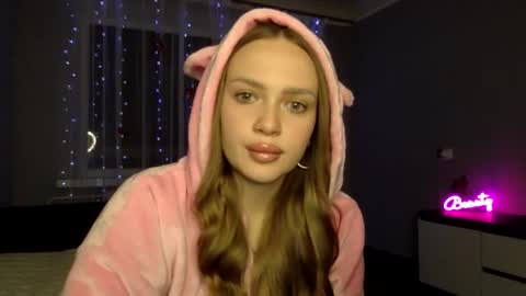 cute_shy06 online show from December 15, 8:24 pm