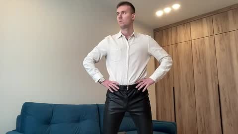 cute_skywalker online show from April 4, 10:02 am