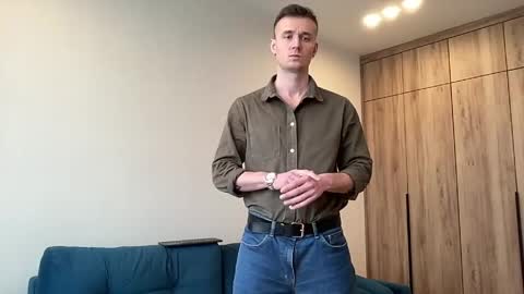 cute_skywalker online show from April 19, 3:22 pm