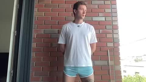cute_skywalker online show from August 3, 1:27 pm