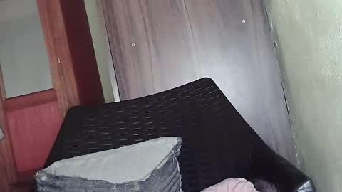 Snapshot of cute_slut09 chatting on June 15, 10:56 pm Mimi online show from June 15, 10:56 pm