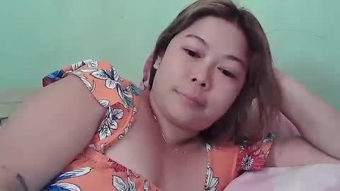 Snapshot of cute_slut09 chatting on July 3, 3:24 am Mimi online show from July 3, 3:24 am