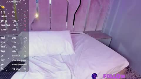 Snapshot of cute_stoone chatting on February 5, 8:57 pm SOLEI online show from February 5, 8:57 pm