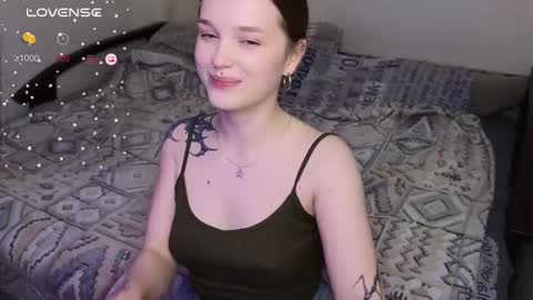 Snapshot of cute_summer_breathe chatting on May 3, 6:03 pm Sue online show from May 3, 6:03 pm
