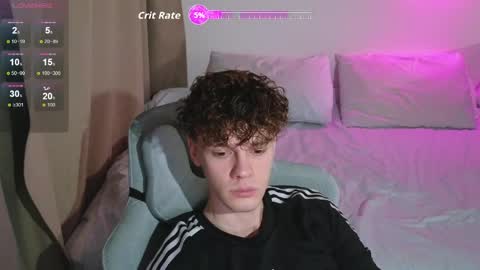 Snapshot of cute_thomas chatting on April 7, 5:46 pm Thomas - online show from April 7, 5:46 pm