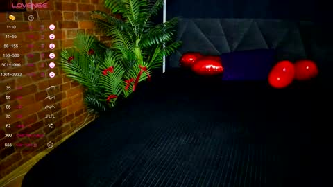 Snapshot of cute_tory chatting on February 11, 8:25 pm Tory online show from February 11, 8:25 pm