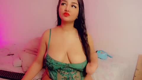 Andrea online show from April 29, 5:22 am