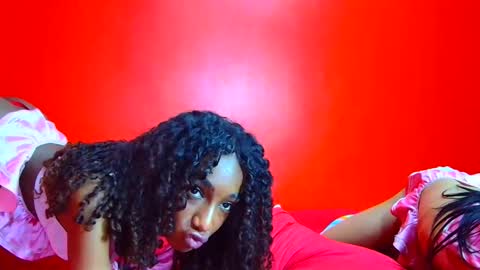 Snapshot of cuteantonella18 chatting on March 27, 9:47 pm Tip us ask our names online show from March 27, 9:47 pm